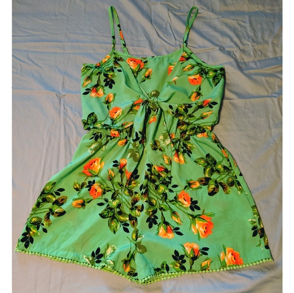 Primark Pants - Primark Green Floral Tie Front Romper/Playsuit, L